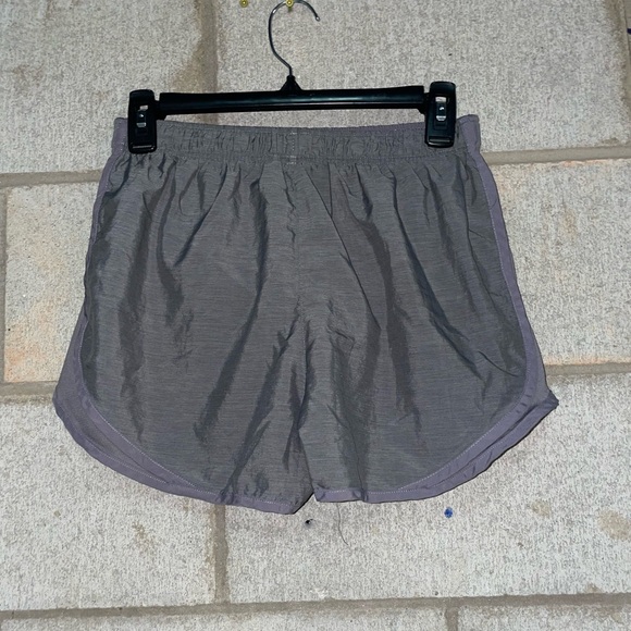 ❌SOLD❌🏃🏻‍♀️‍➡️Nike dri-fit shorts🏃‍♀️ - Picture 3 of 4